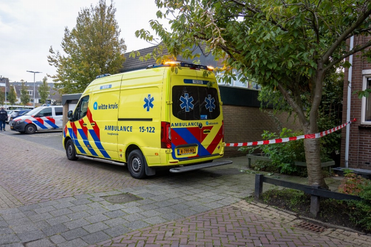 Overleden man gevonden op straat in Maassluis